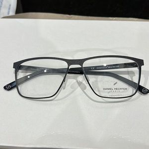 Brand new Authentic Daniel Hechter Eyeglasses Case & Wipe included